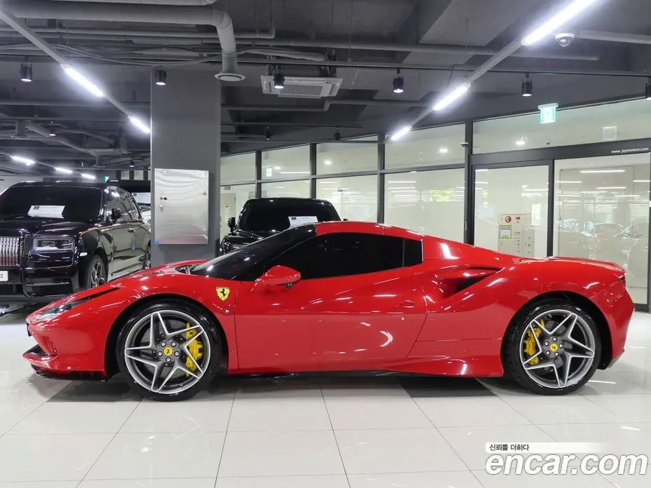 Ferrari F8 2021 3.9 автомат (гидро), фото 4 Ferrari F8 2021 3.9 автомат (гидро), фото 4