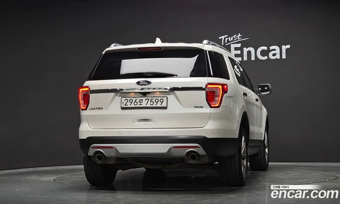 Ford Explorer 2016 2.3 автомат (гидро), фото 4 Ford Explorer 2016 2.3 автомат (гидро), фото 4