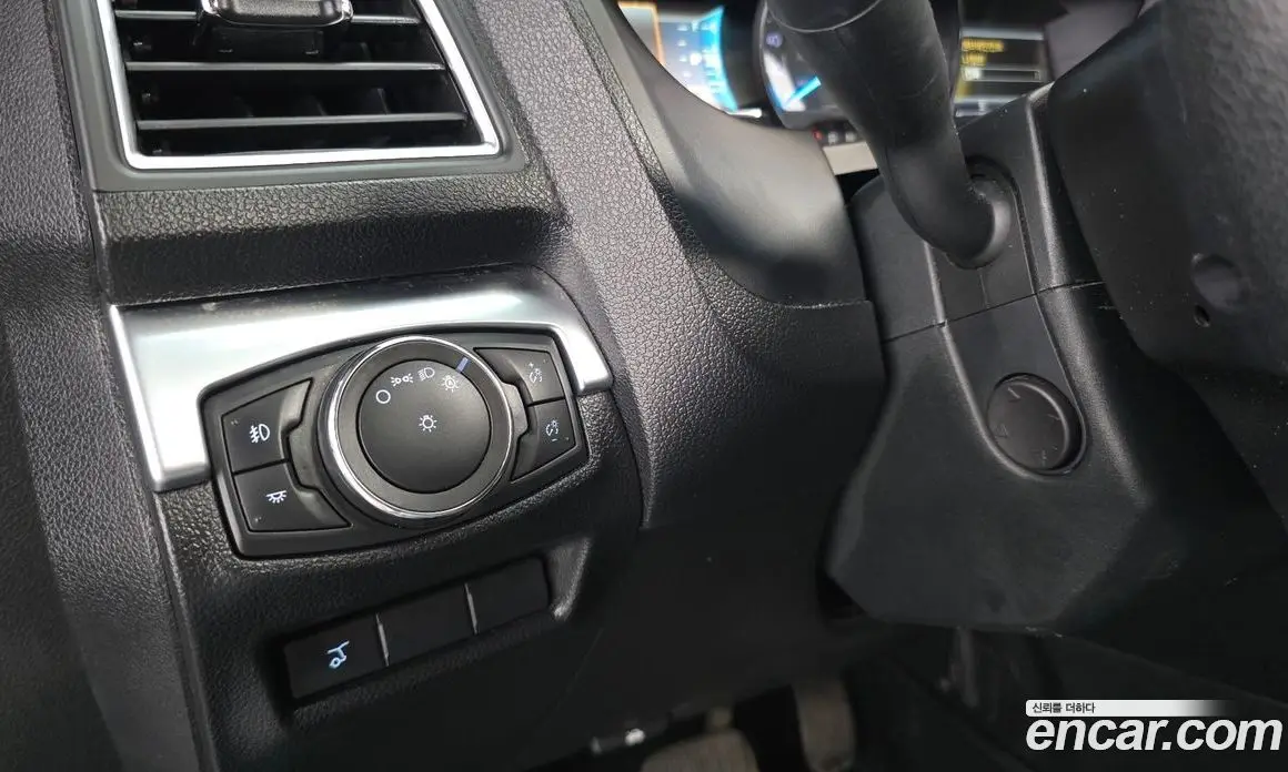 Ford Explorer 2018 2.3 автомат (гидро), фото 16