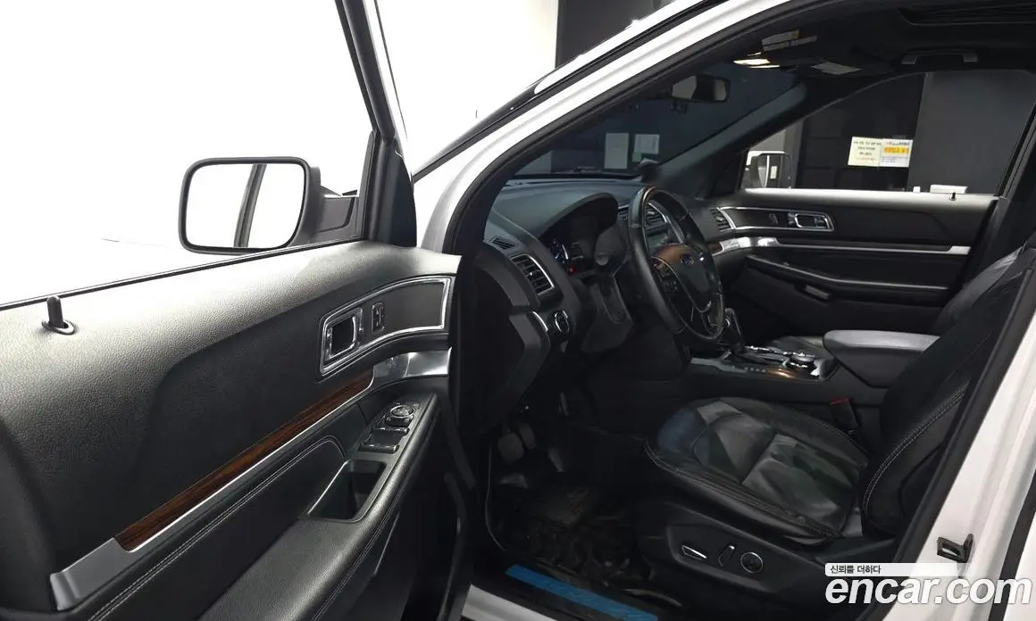 Ford Explorer 2018 2.3 автомат (гидро), фото 10