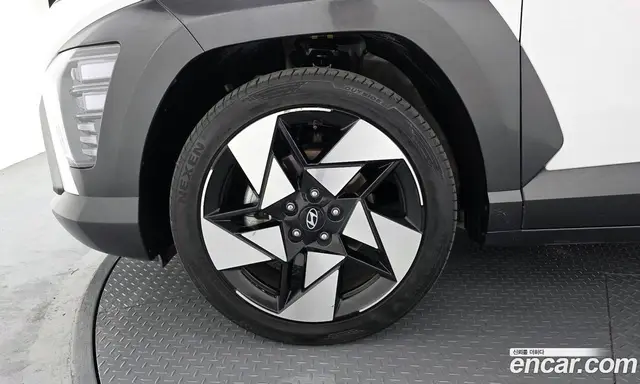 Hyundai Kona 2023 1.6 автомат (гидро), миниатюра 5 Hyundai Kona 2023 1.6 автомат (гидро), миниатюра 5