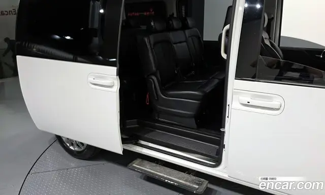 Hyundai Staria 2021 2.2 автомат (гидро), миниатюра 12