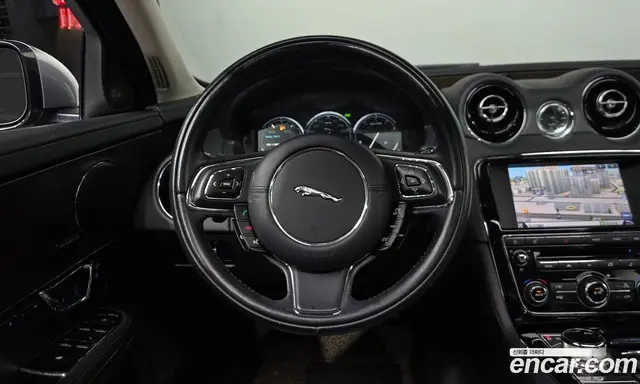 Jaguar XJ 2014 2.0 автомат (гидро), миниатюра 12