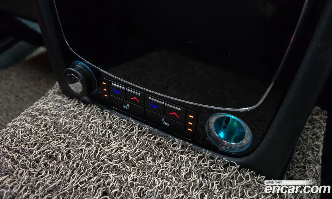 Jaguar XJ 2014 2.0 автомат (гидро), фото 17 Jaguar XJ 2014 2.0 автомат (гидро), фото 17