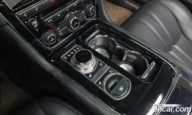 Jaguar XJ 2014 2.0 автомат (гидро), миниатюра 9 Jaguar XJ 2014 2.0 автомат (гидро), миниатюра 9