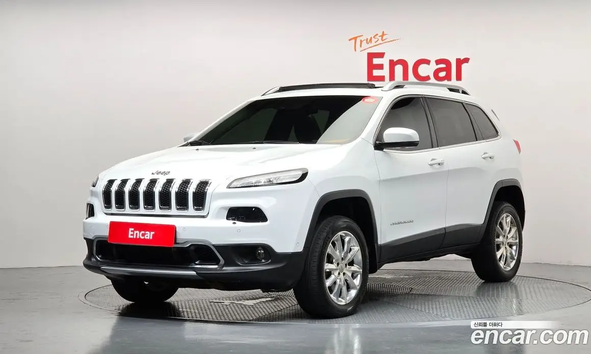 Jeep Cherokee 2015 2.0 автомат (гидро), фото 1 Jeep Cherokee 2015 2.0 автомат (гидро), фото 1
