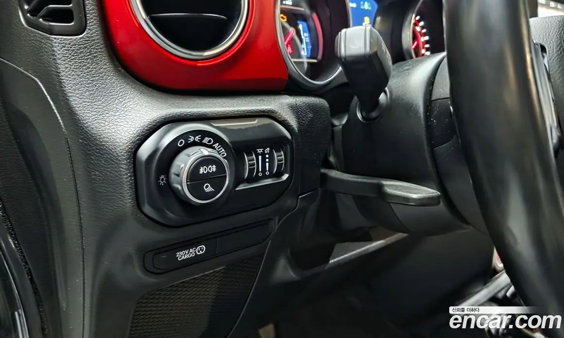 Jeep Gladiator 2020 3.6 автомат (гидро), фото 18 Jeep Gladiator 2020 3.6 автомат (гидро), фото 18