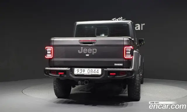 Jeep Gladiator 2020 3.6 автомат (гидро), миниатюра 4 Jeep Gladiator 2020 3.6 автомат (гидро), миниатюра 4