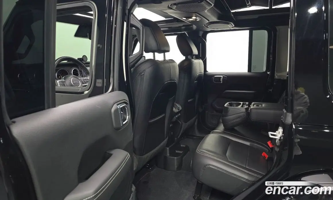 Jeep Wrangler 2021 2.0 автомат (гидро), фото 11 Jeep Wrangler 2021 2.0 автомат (гидро), фото 11