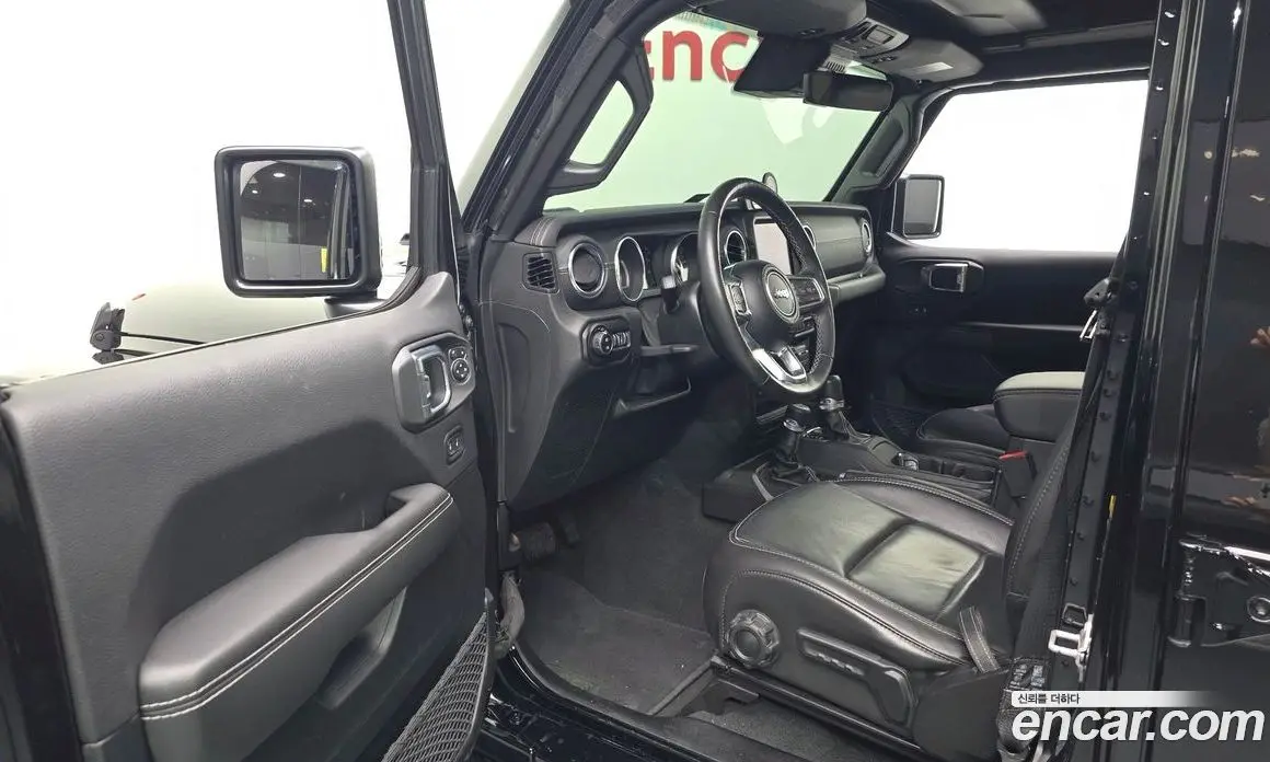 Jeep Wrangler 2021 2.0 автомат (гидро), фото 10 Jeep Wrangler 2021 2.0 автомат (гидро), фото 10