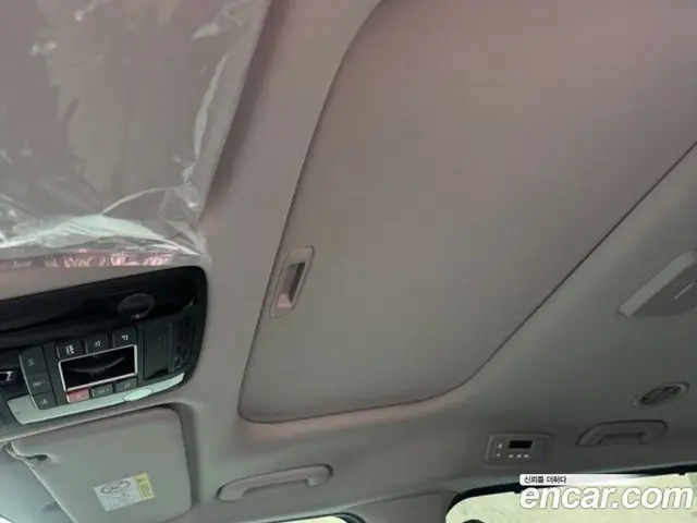 Kia Carnival 2026 1.6 автомат (гидро), миниатюра 12