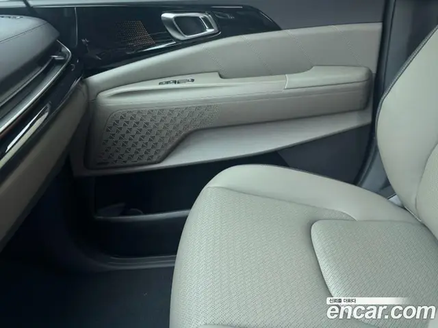 Kia Carnival 2026 1.6 автомат (гидро), миниатюра 6