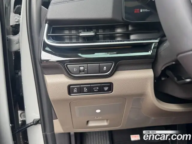 Kia Carnival 2026 1.6 автомат (гидро), миниатюра 7