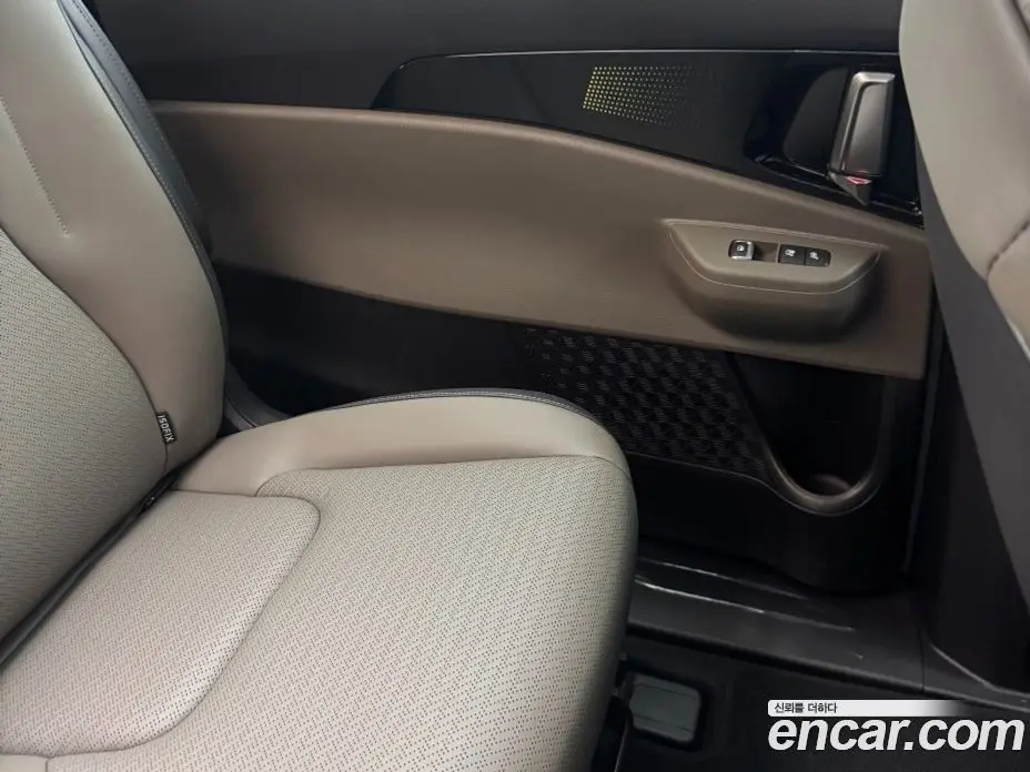 Kia Carnival 2026 1.6 автомат (гидро), фото 10