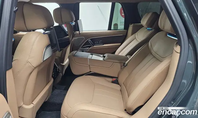 Land Rover Range Rover 2025 4.4 автомат (гидро), миниатюра 4 Land Rover Range Rover 2025 4.4 автомат (гидро), миниатюра 4
