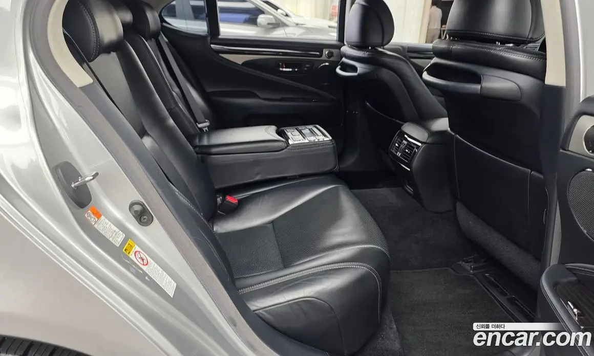 Lexus LS 2016 4.6 автомат (гидро), фото 12