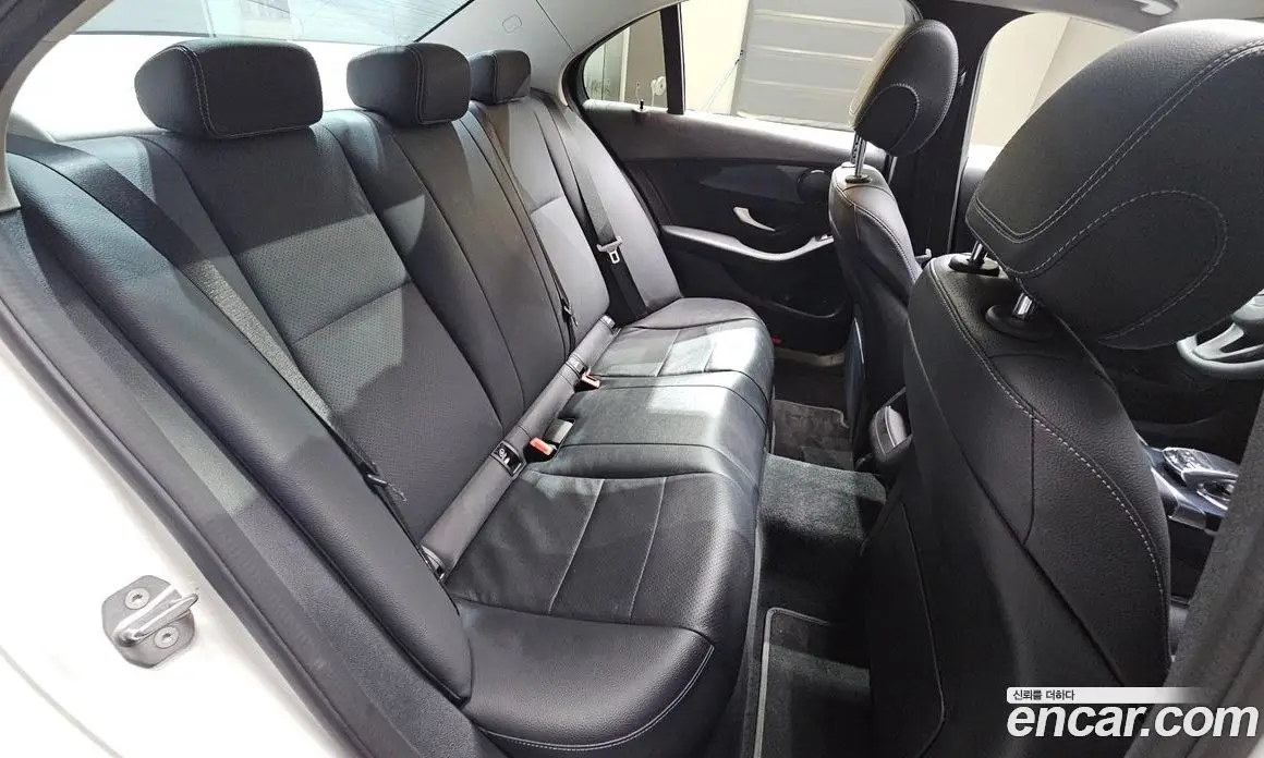 Mercedes-Benz C-Class 2017 2.0 автомат (гидро), фото 19 Mercedes-Benz C-Class 2017 2.0 автомат (гидро), фото 19