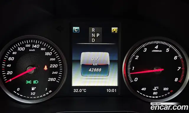 Mercedes-Benz C-Class 2017 2.0 автомат (гидро), миниатюра 8 Mercedes-Benz C-Class 2017 2.0 автомат (гидро), миниатюра 8
