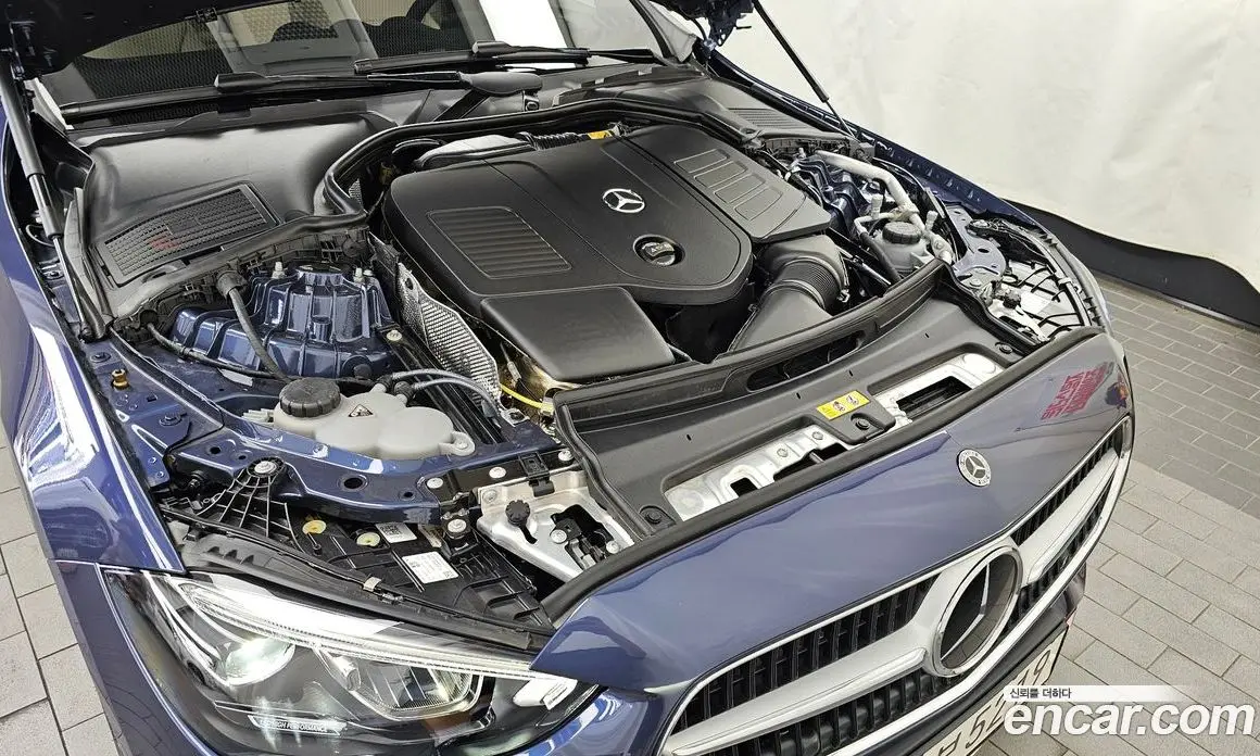 Mercedes-Benz C-Class 2025 2.0 автомат (гидро), фото 6