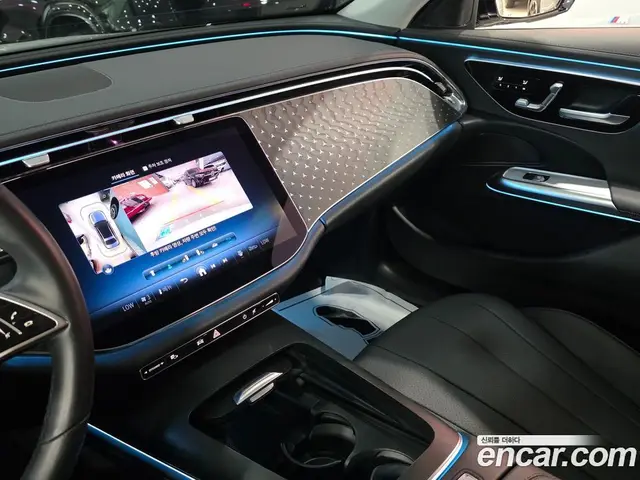 Mercedes-Benz E-Class 2024 2.0 автомат (гидро), миниатюра 12