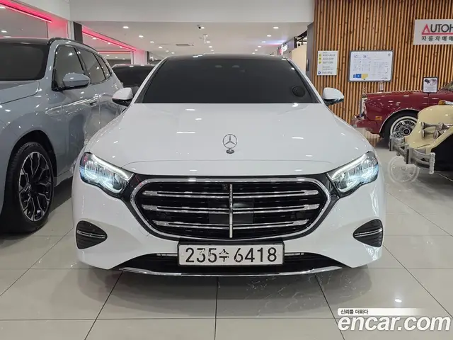 Mercedes-Benz E-Class 2024 2.0 автомат (гидро), миниатюра 3