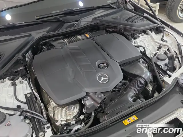 Mercedes-Benz E-Class 2024 2.0 автомат (гидро), миниатюра 6