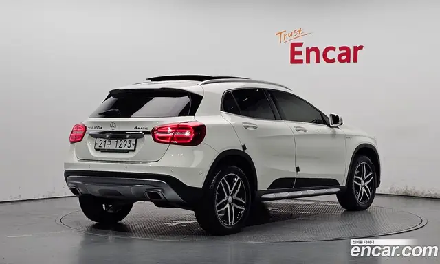 Mercedes-Benz GLA-Class 2017 2.1 автомат (гидро), миниатюра 2 Mercedes-Benz GLA-Class 2017 2.1 автомат (гидро), миниатюра 2