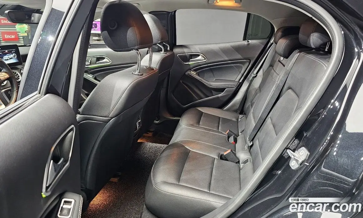 Mercedes-Benz GLA-Class 2019 2.0 автомат (гидро), фото 11