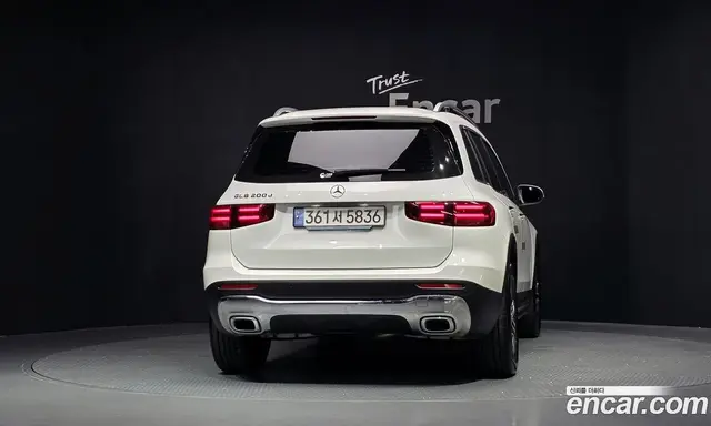 Mercedes-Benz GLB-Class 2024 1.9 автомат (гидро), миниатюра 4