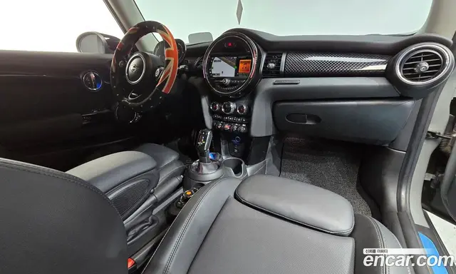 Mini Cooper 2020 2.0 автомат (гидро), миниатюра 7