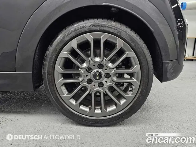 Mini Cooper 2024 2.0 автомат (гидро), миниатюра 5