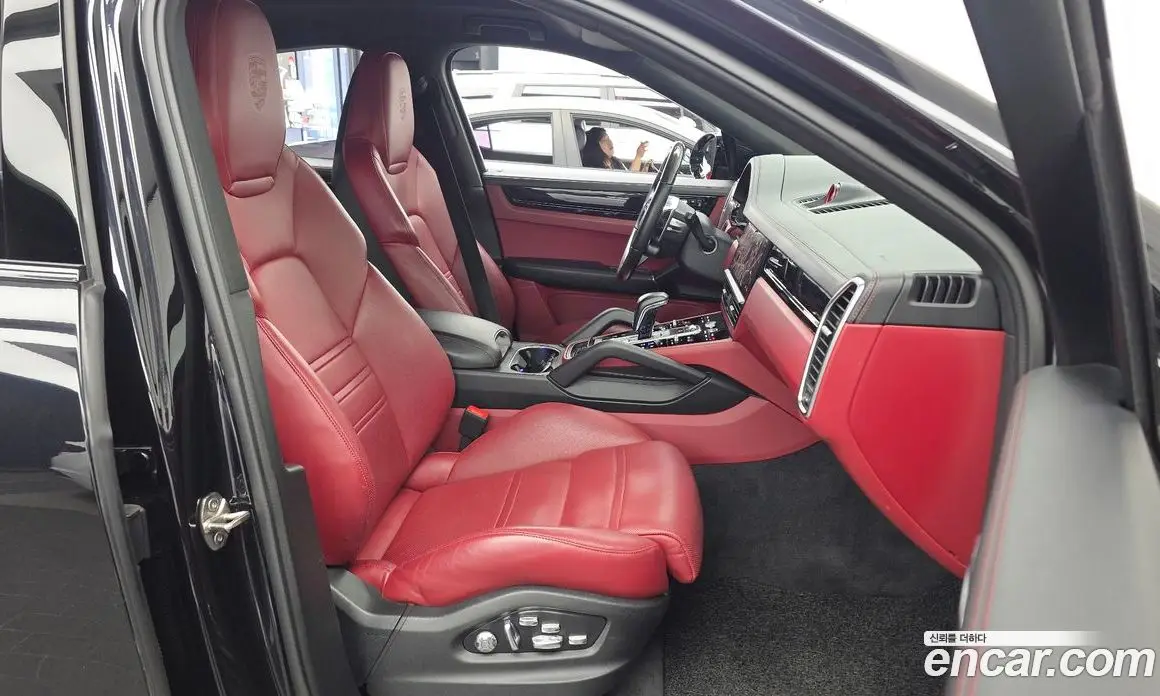 Porsche Cayenne 2021 3.0 автомат (гидро), фото 11