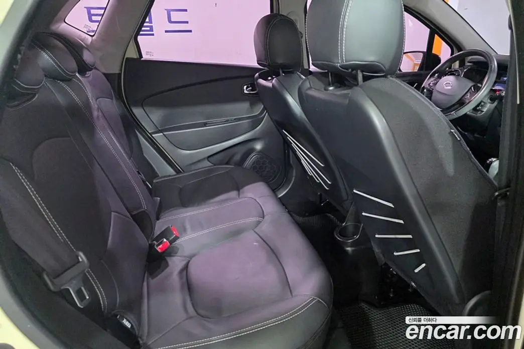 Renault (Samsung) QM3 2015 1.5 автомат (гидро), фото 10 Renault (Samsung) QM3 2015 1.5 автомат (гидро), фото 10