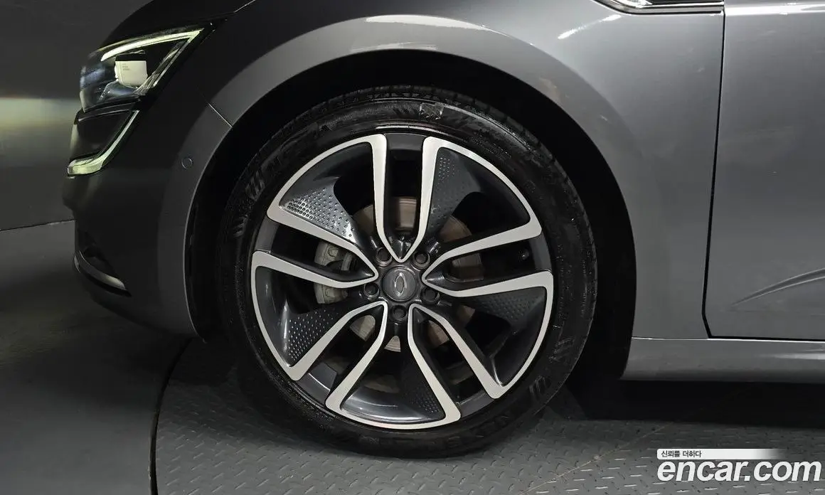 Renault (Samsung) SM6 2016 1.6 автомат (гидро), фото 5 Renault (Samsung) SM6 2016 1.6 автомат (гидро), фото 5