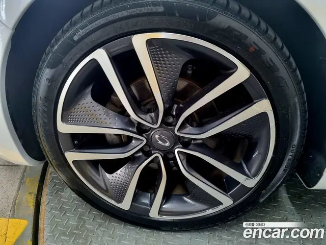 Renault (Samsung) SM6 2016 2.0 автомат (гидро), миниатюра 5 Renault (Samsung) SM6 2016 2.0 автомат (гидро), миниатюра 5
