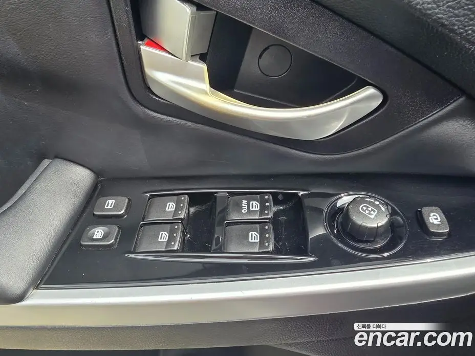 SsangYong Korando 2015 2.0 автомат (гидро), фото 14