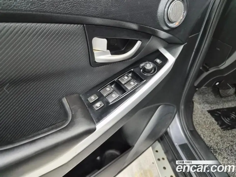 SsangYong Korando 2017 2.2 автомат (гидро), фото 17
