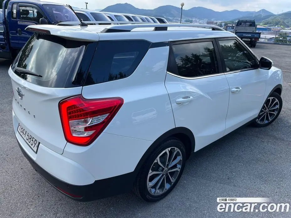 SsangYong TIBOLI 2018 1.6 автомат (гидро), фото 3 SsangYong TIBOLI 2018 1.6 автомат (гидро), фото 3