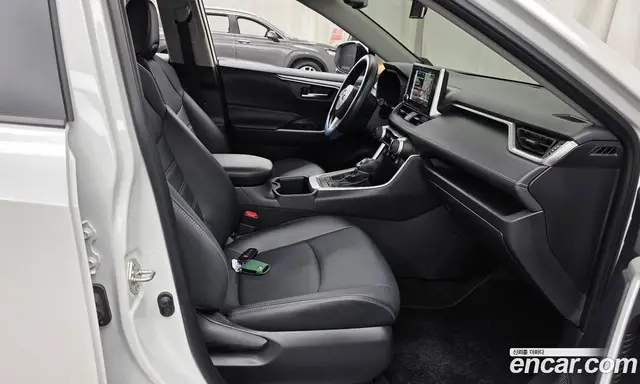 Toyota RAV4 2024 2.5 автомат (гидро), миниатюра 11