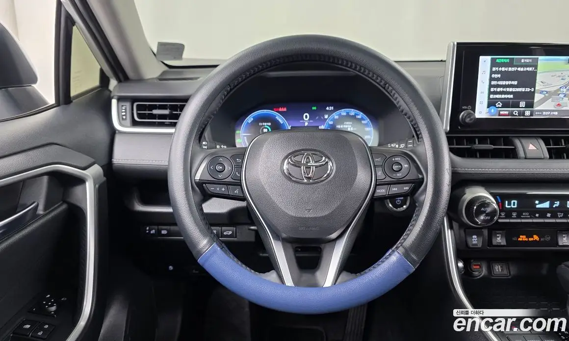 Toyota RAV4 2024 2.5 автомат (гидро), фото 13