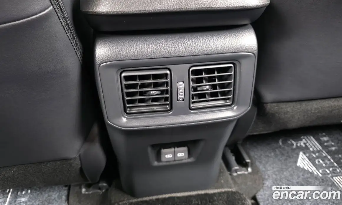 Toyota RAV4 2024 2.5 автомат (гидро), фото 19