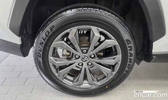 Toyota RAV4 2024 2.5 автомат (гидро), миниатюра 5
