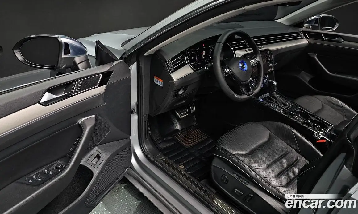 Volkswagen Arteon 2019 2.0 автомат (гидро), фото 10 Volkswagen Arteon 2019 2.0 автомат (гидро), фото 10