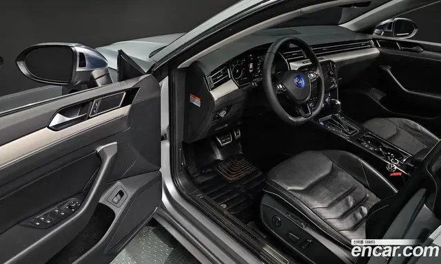 Volkswagen Arteon 2019 2.0 автомат (гидро), миниатюра 10 Volkswagen Arteon 2019 2.0 автомат (гидро), миниатюра 10