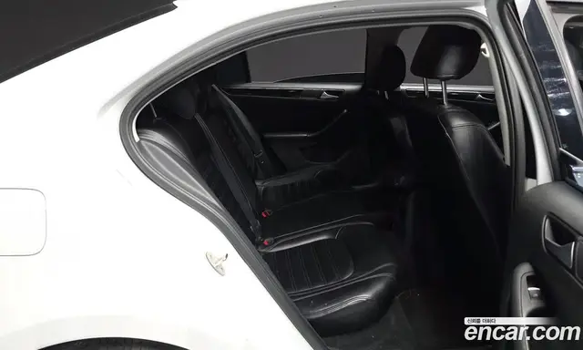 Volkswagen Jetta 2015 2.0 автомат (гидро), миниатюра 12