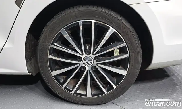 Volkswagen Jetta 2015 2.0 автомат (гидро), миниатюра 5 Volkswagen Jetta 2015 2.0 автомат (гидро), миниатюра 5