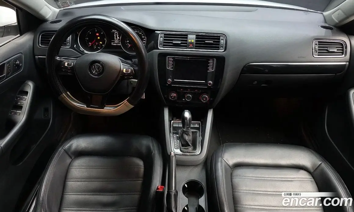 Volkswagen Jetta 2015 2.0 автомат (гидро), фото 7 Volkswagen Jetta 2015 2.0 автомат (гидро), фото 7