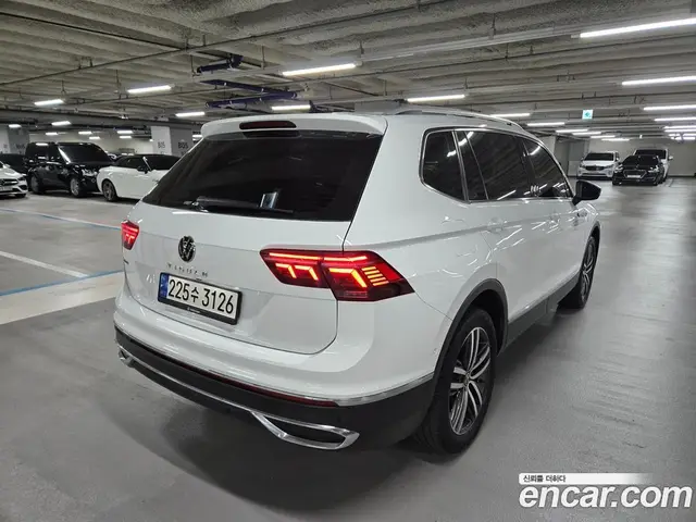 Volkswagen Tiguan 2022 2.0 автомат (гидро), миниатюра 2