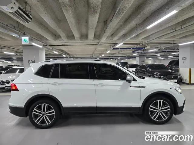 Volkswagen Tiguan 2022 2.0 автомат (гидро), миниатюра 5