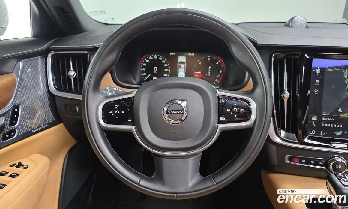 Volvo S90 2018 2.0 автомат (гидро), фото 13 Volvo S90 2018 2.0 автомат (гидро), фото 13